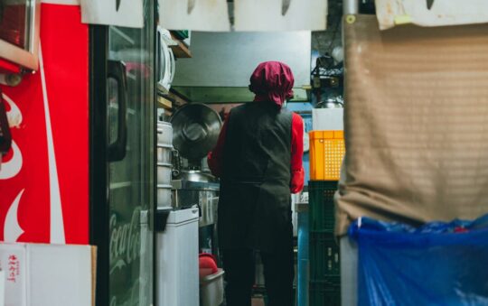 Why Every Salon Professional Needs a Bleach Proof Apron: Protect Your Clothing and Work Confidently