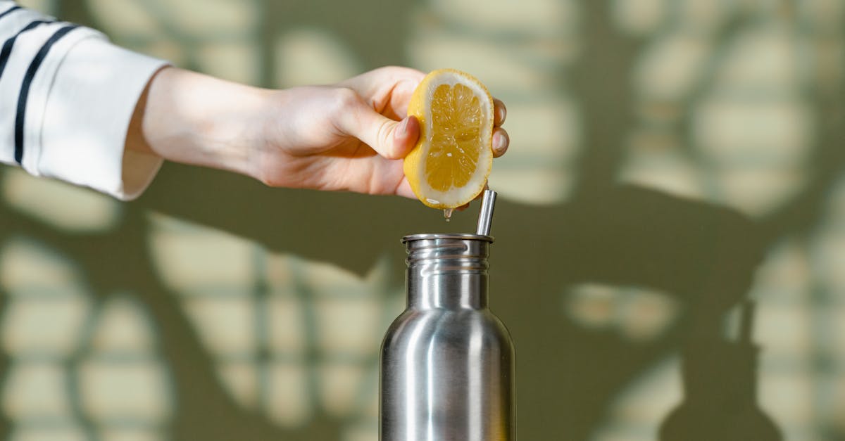 Big Squeeze Bottles: The Ultimate Kitchen Hack for Mess-Free Meals and Easy Cleanup